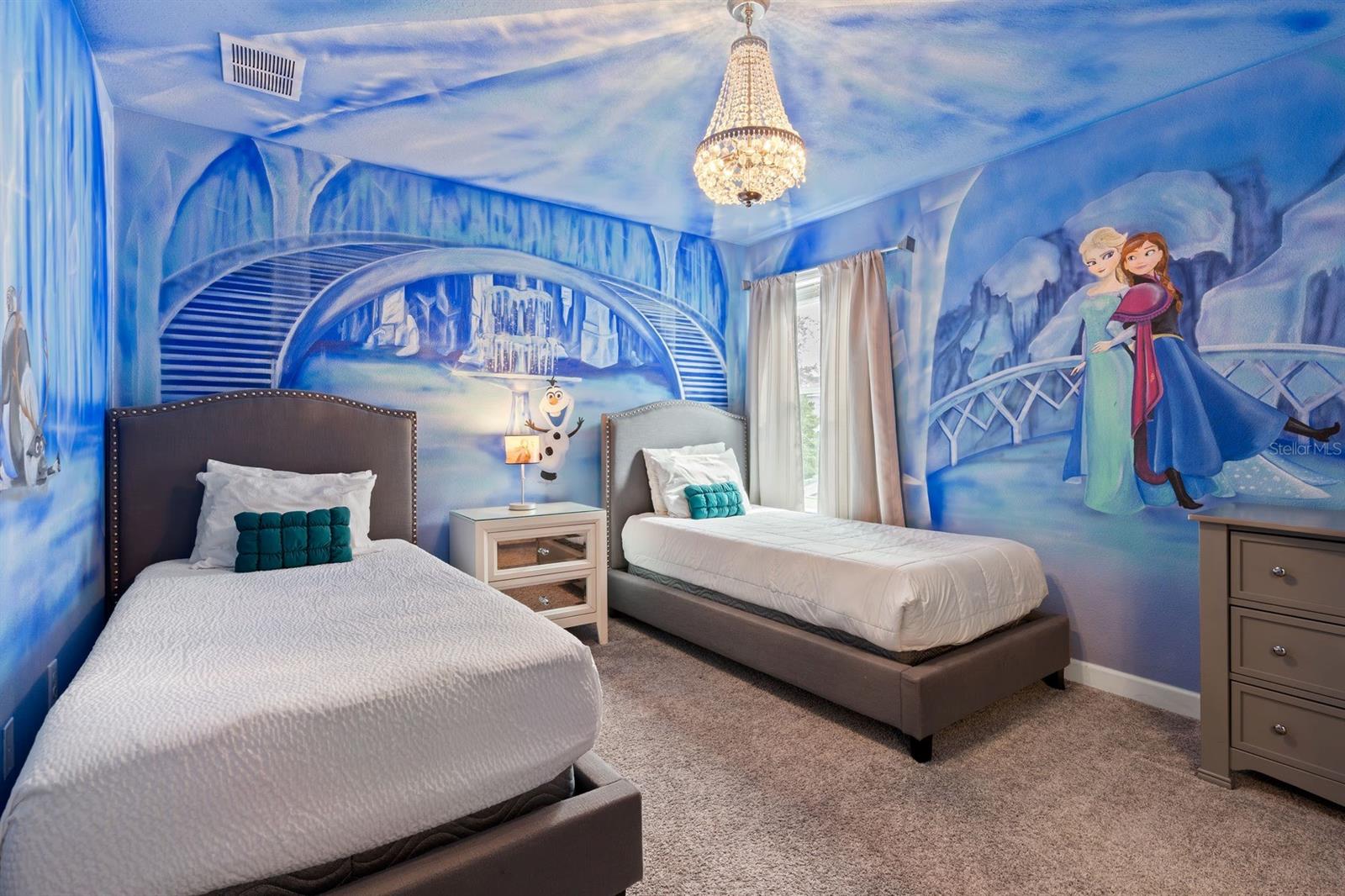 Frozen bedroom - 9050 STINGER DR, DAVENPORT