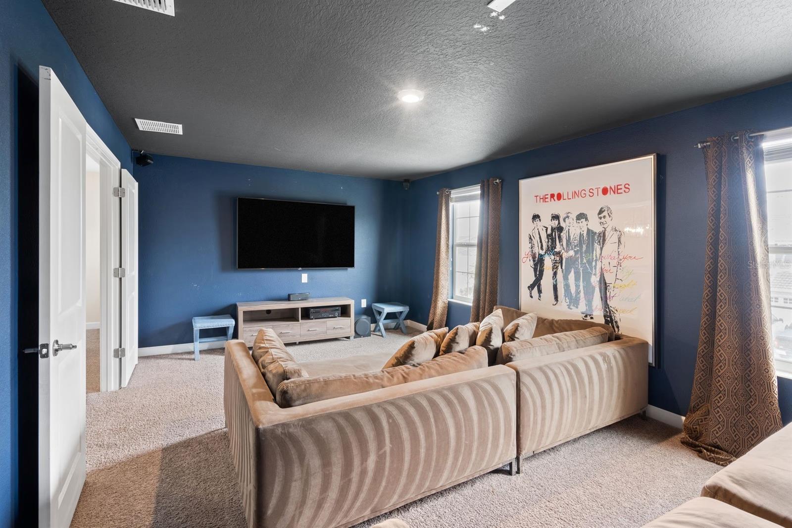 Movie theater room - 9050 STINGER DR, DAVENPORT