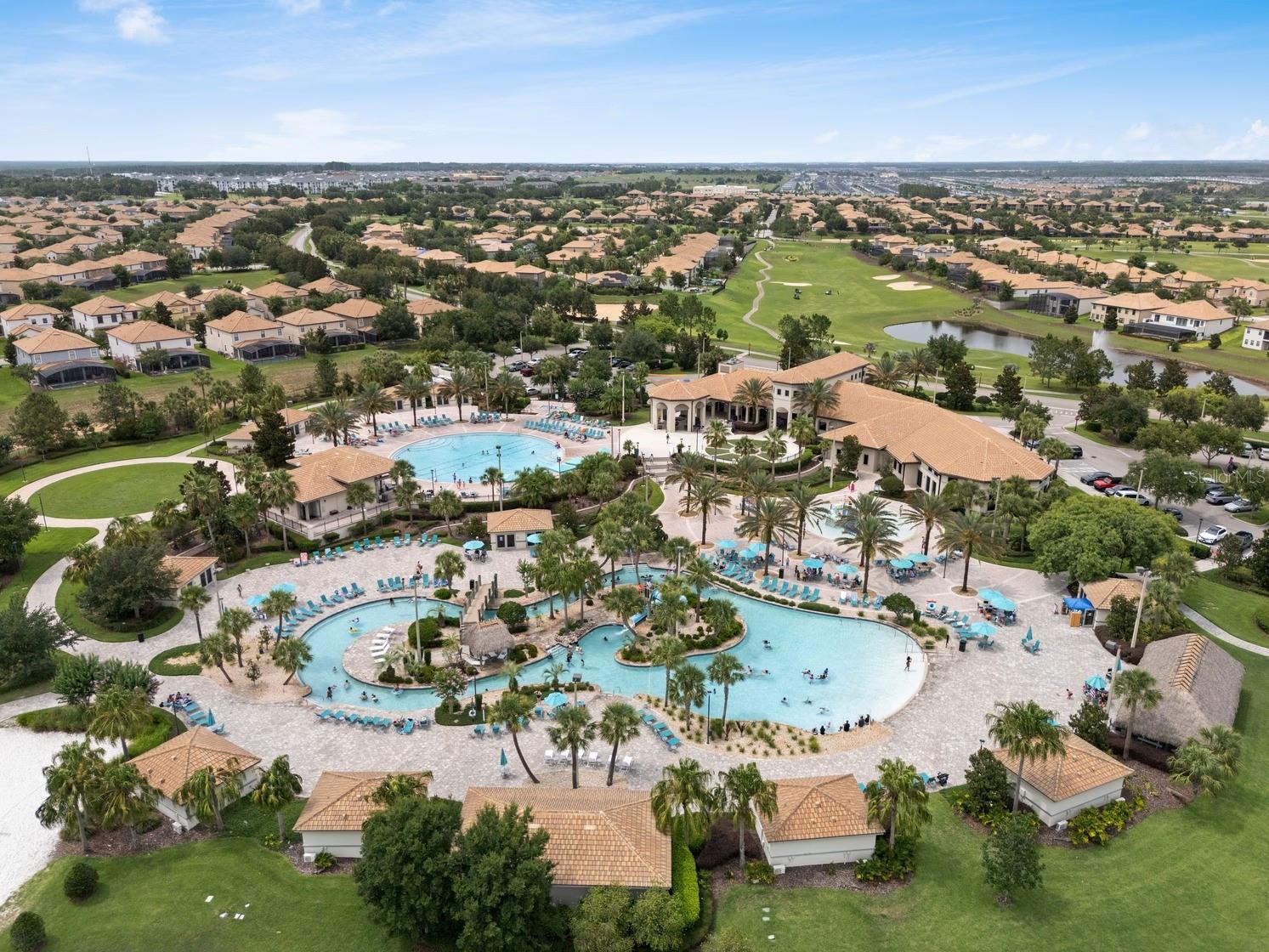 Resort pool - 9050 STINGER DR, DAVENPORT