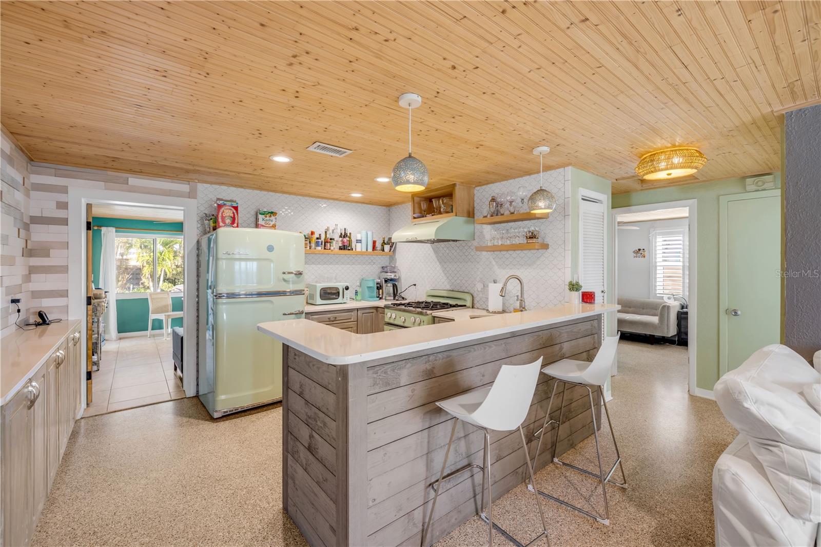 Single Family Residence at 308 NORMANDY AVE, NEW SMYRNA BEACH, photo 5 of 52