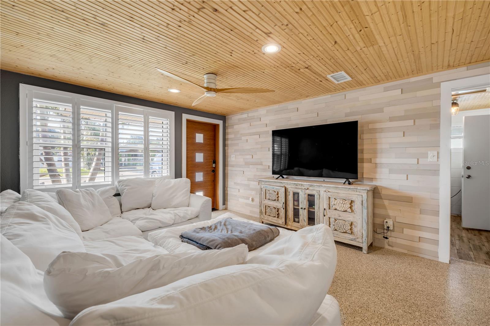 Single Family Residence at 308 NORMANDY AVE, NEW SMYRNA BEACH, photo 18 of 52