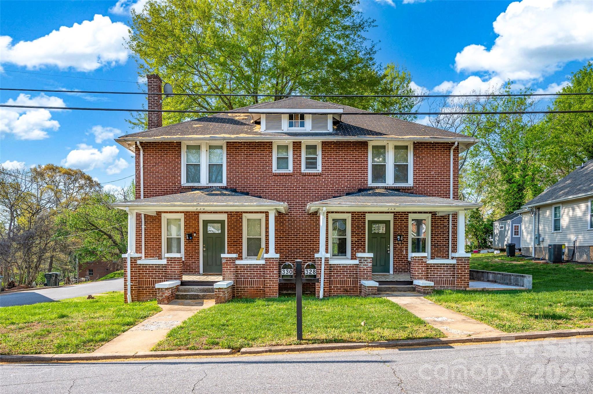 328-330 3rd Avenue SE