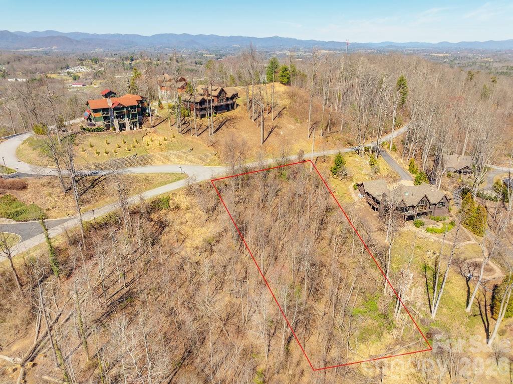 Welcome to 61 Ben Lippen School Road! - 61 Ben Lippen School Road, Asheville