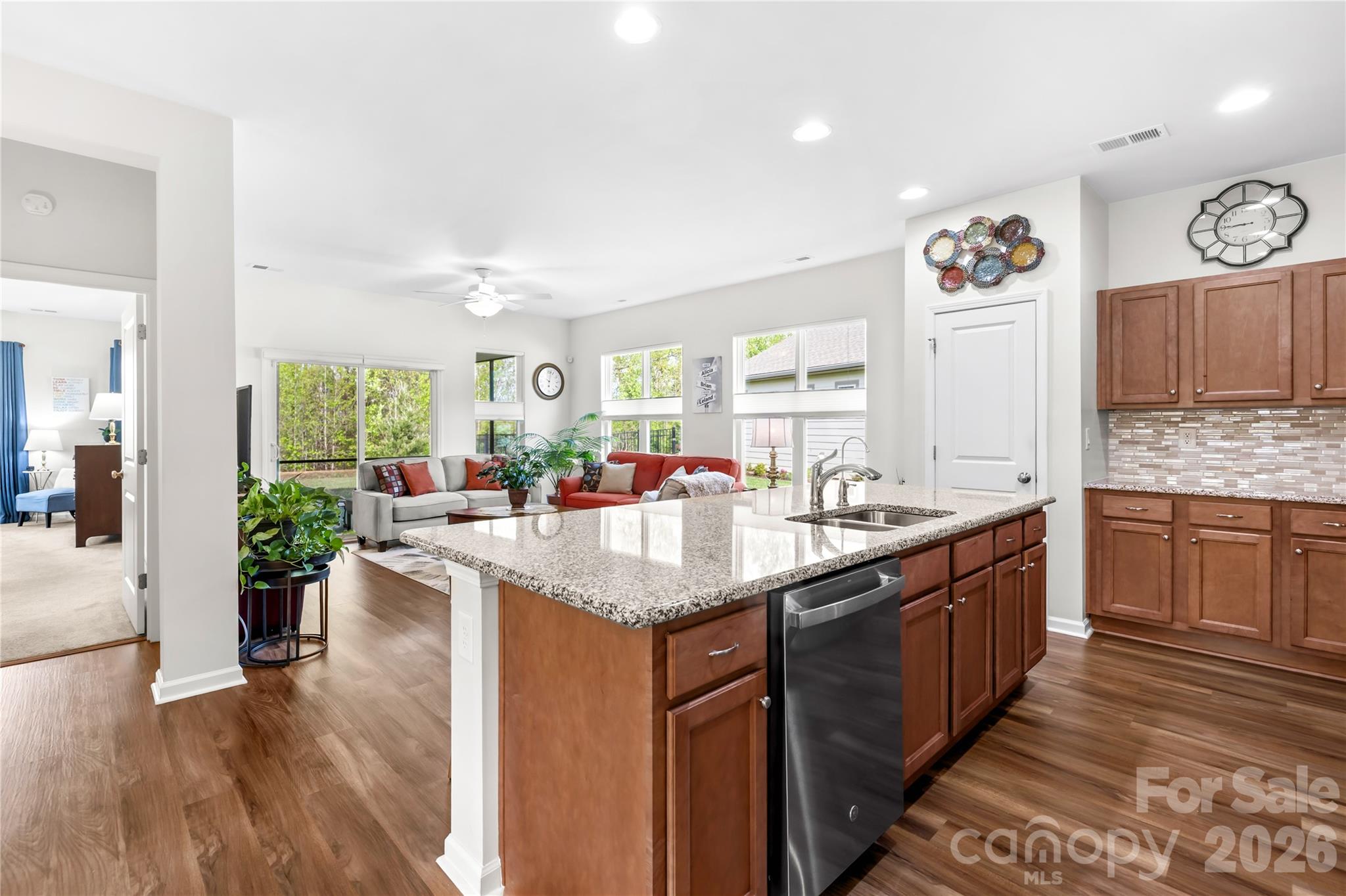 Single Family Residence at 264 Flat Rock Drive, Denver, photo 10 of 33