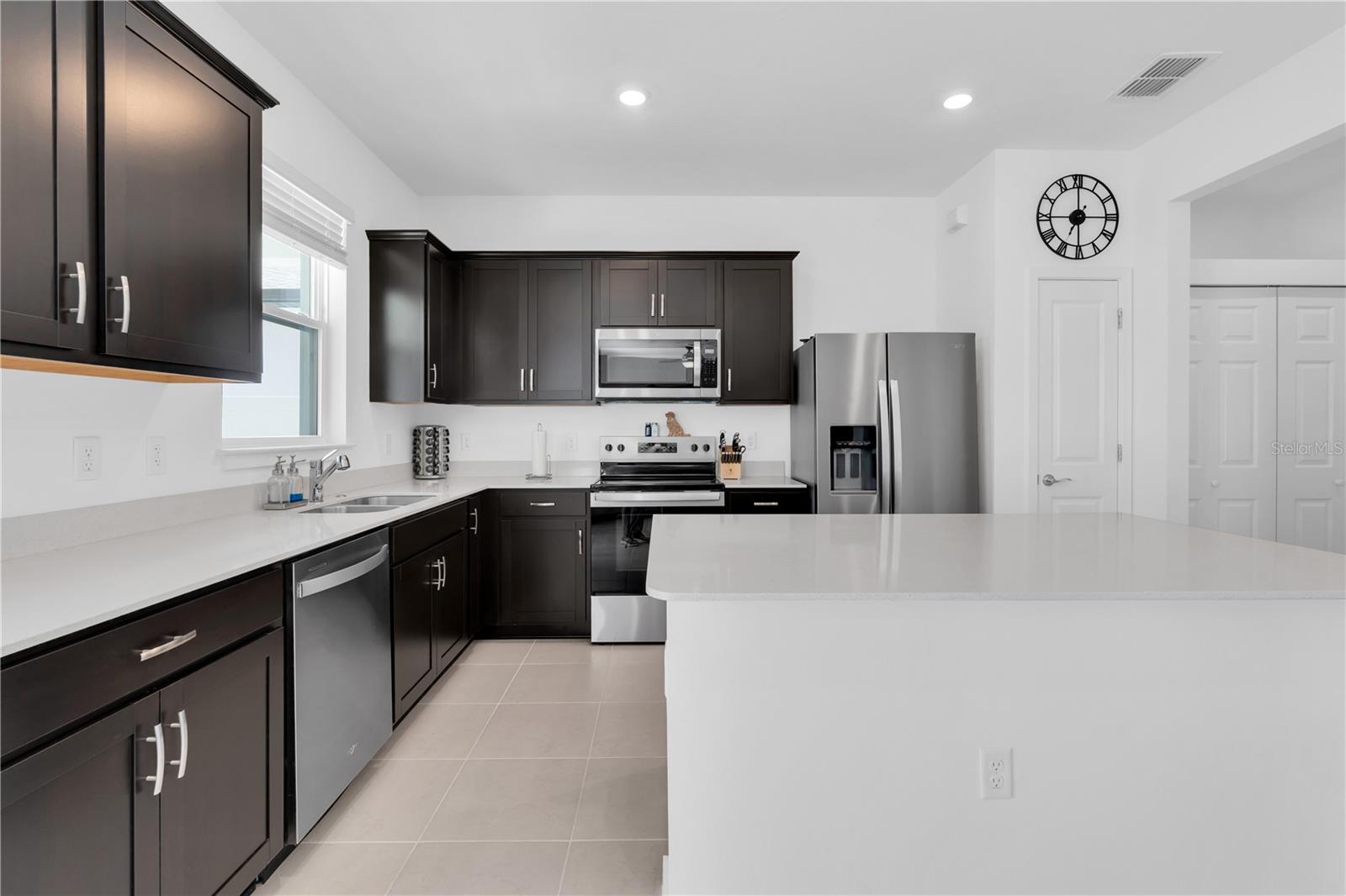 Kitchen - 4199 BIG SKY DR, SPRING HILL