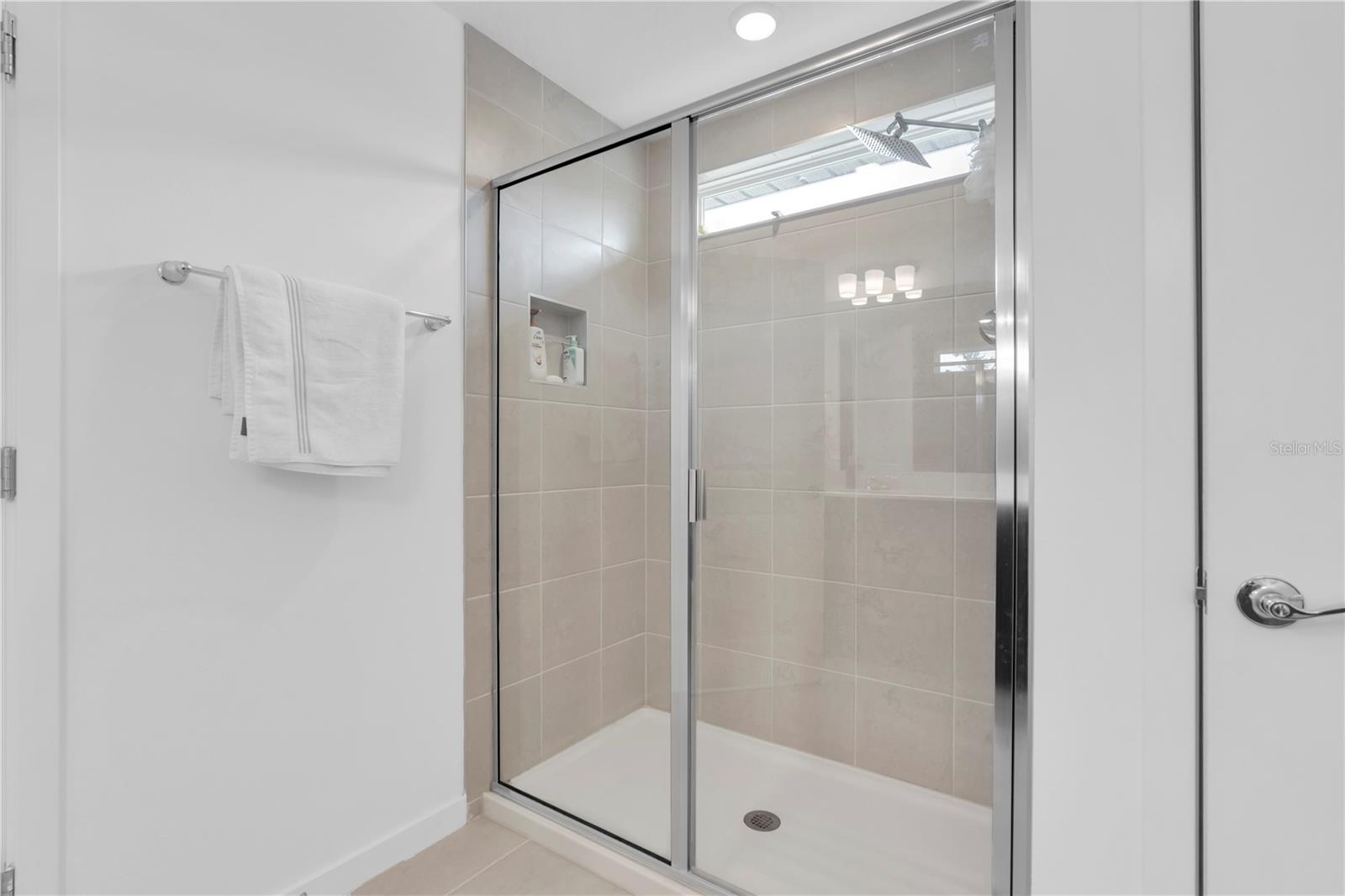 Primary Shower - 4199 BIG SKY DR, SPRING HILL