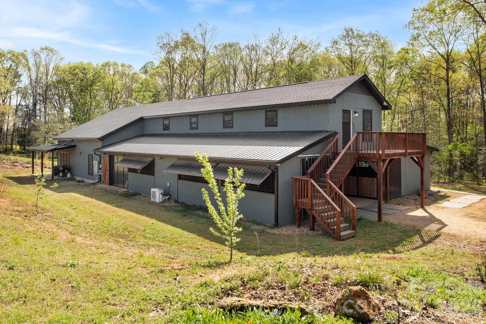 Main Barn/Living Space - 3326 Crowder Ridge Road, Shelby