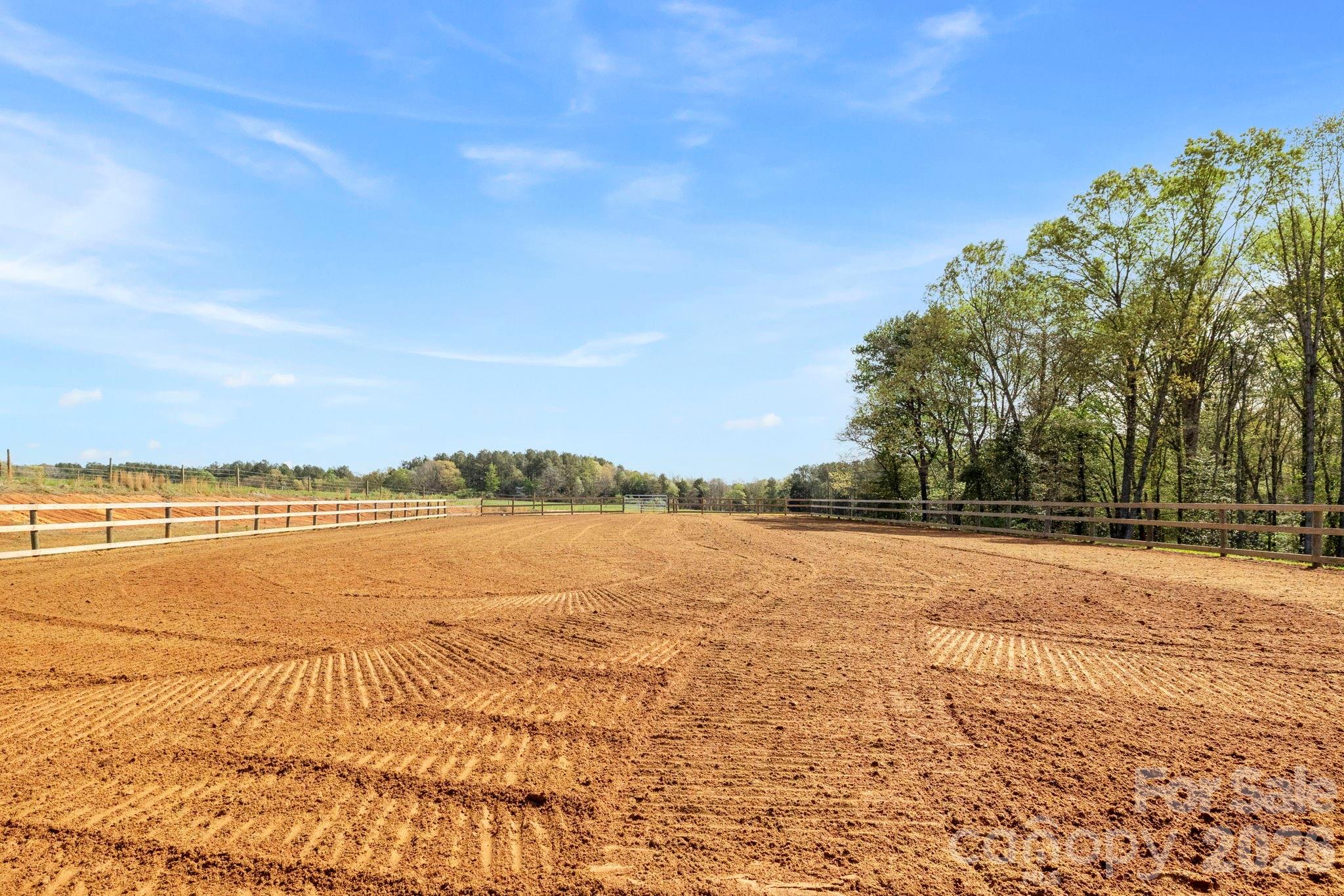 Outdoor Arena - 3326 Crowder Ridge Road, Shelby