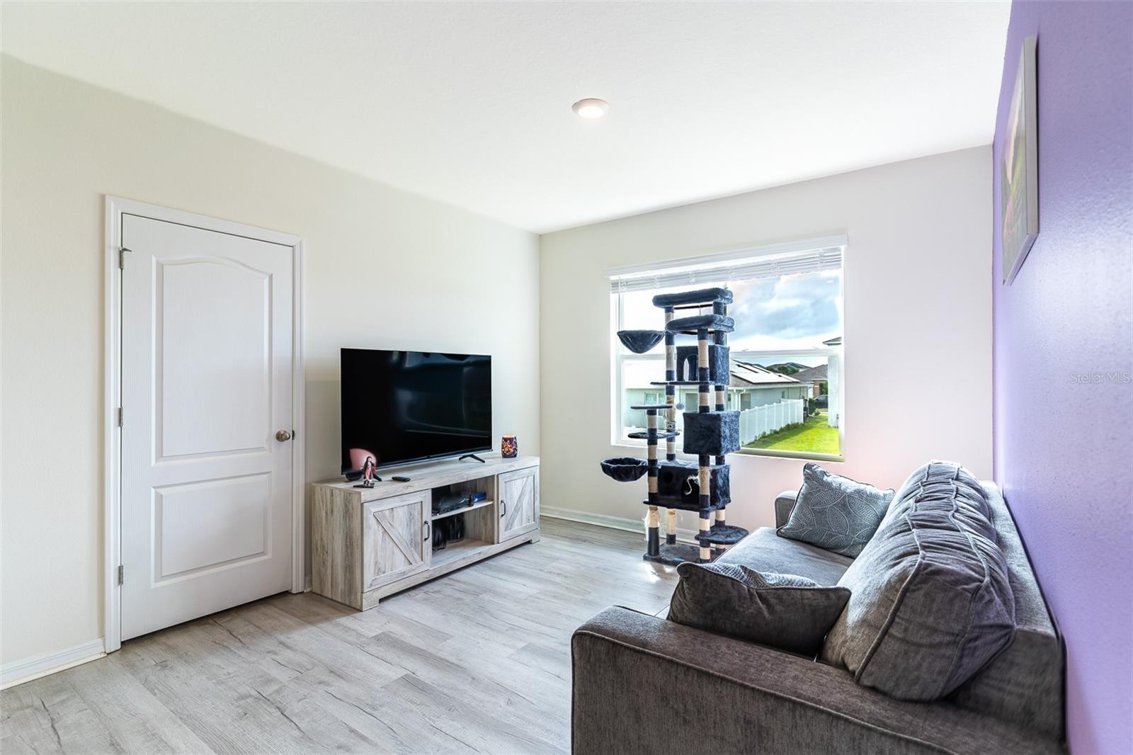 Single Family Residence at 1328 DAISY FIELD DR, WINTER HAVEN, photo 15 of 37