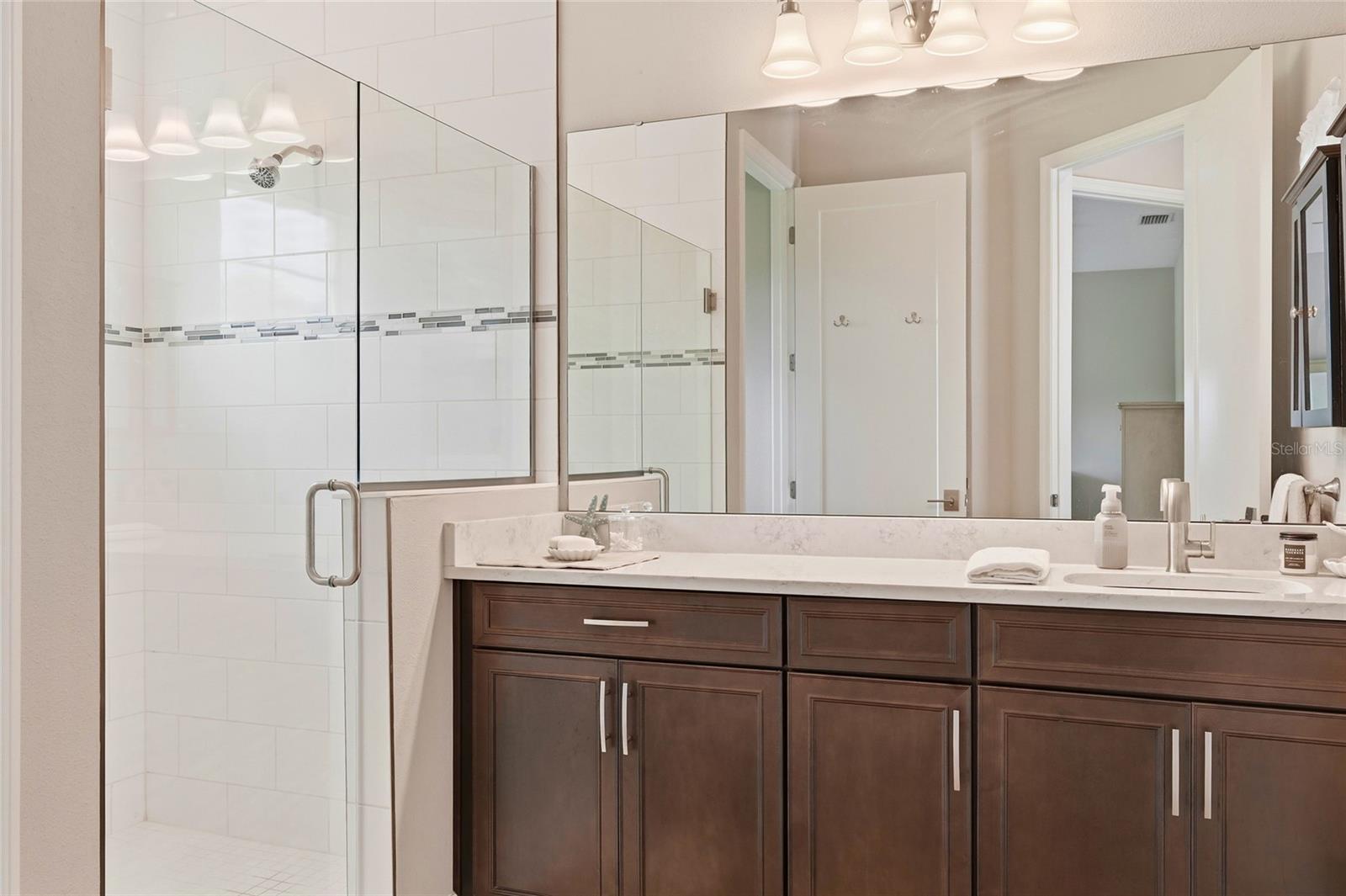 1st Floor Full Bathroom - 8207 RUSHTON PL, PARRISH