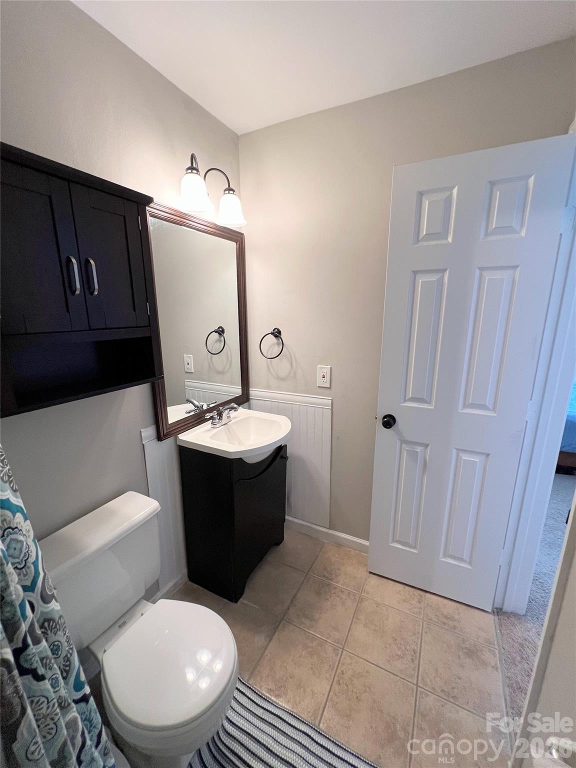 Condominium at 19905 Henderson Road, Cornelius, photo 19 of 30