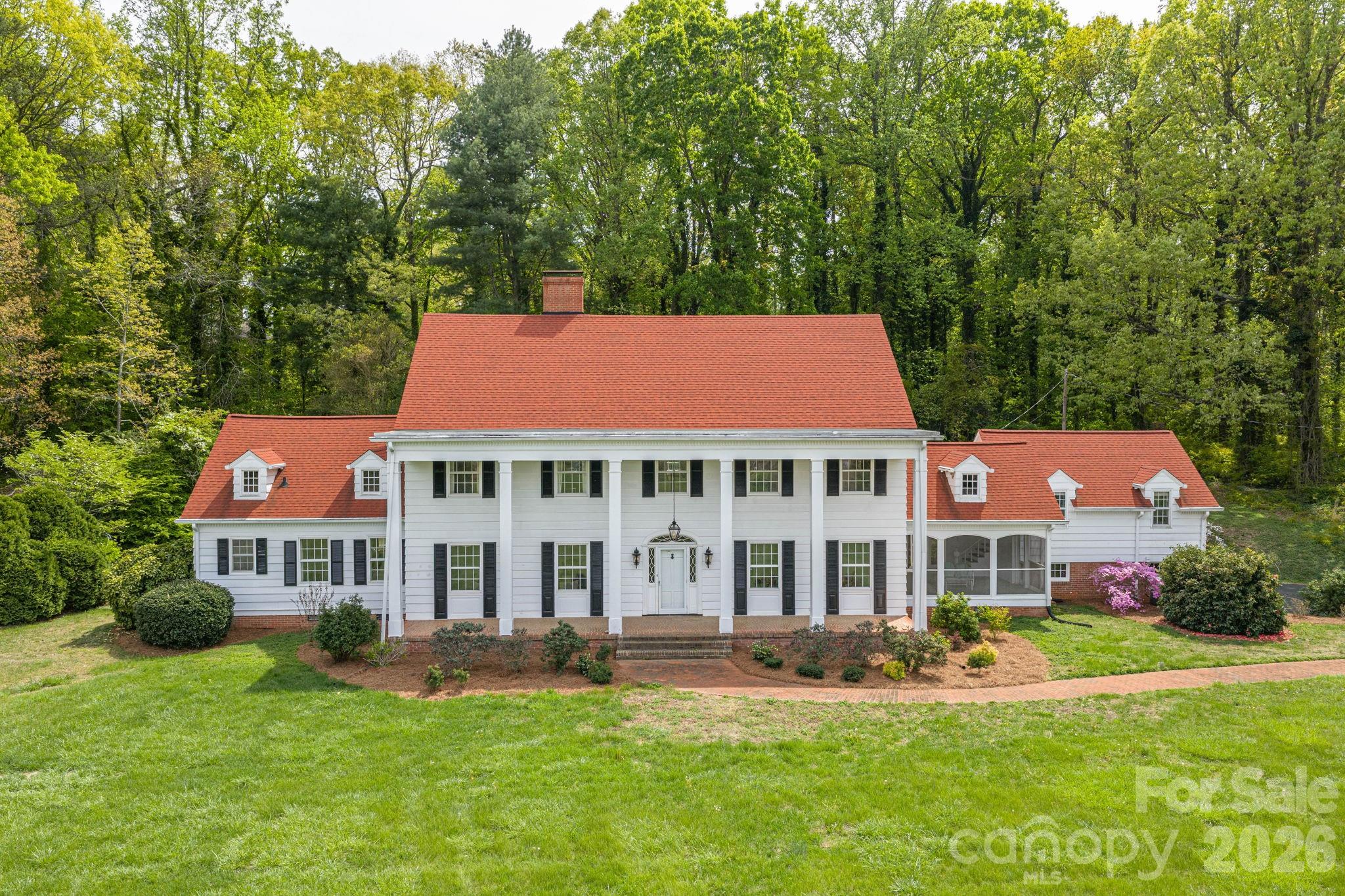 Single Family Residence at 1233 General Hoke Drive, Lincolnton, photo 3 of 48