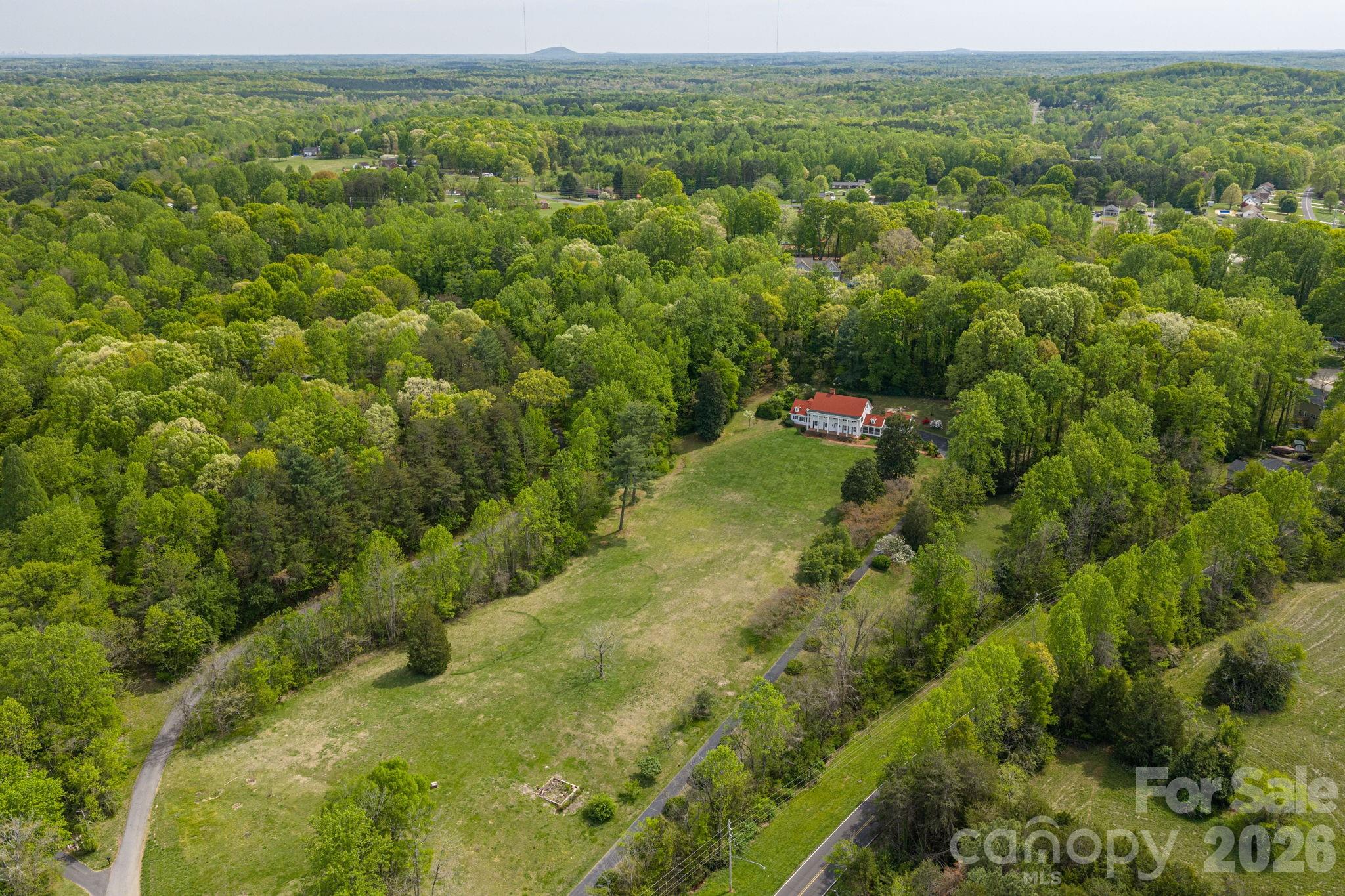 Single Family Residence at 1233 General Hoke Drive, Lincolnton, photo 5 of 48