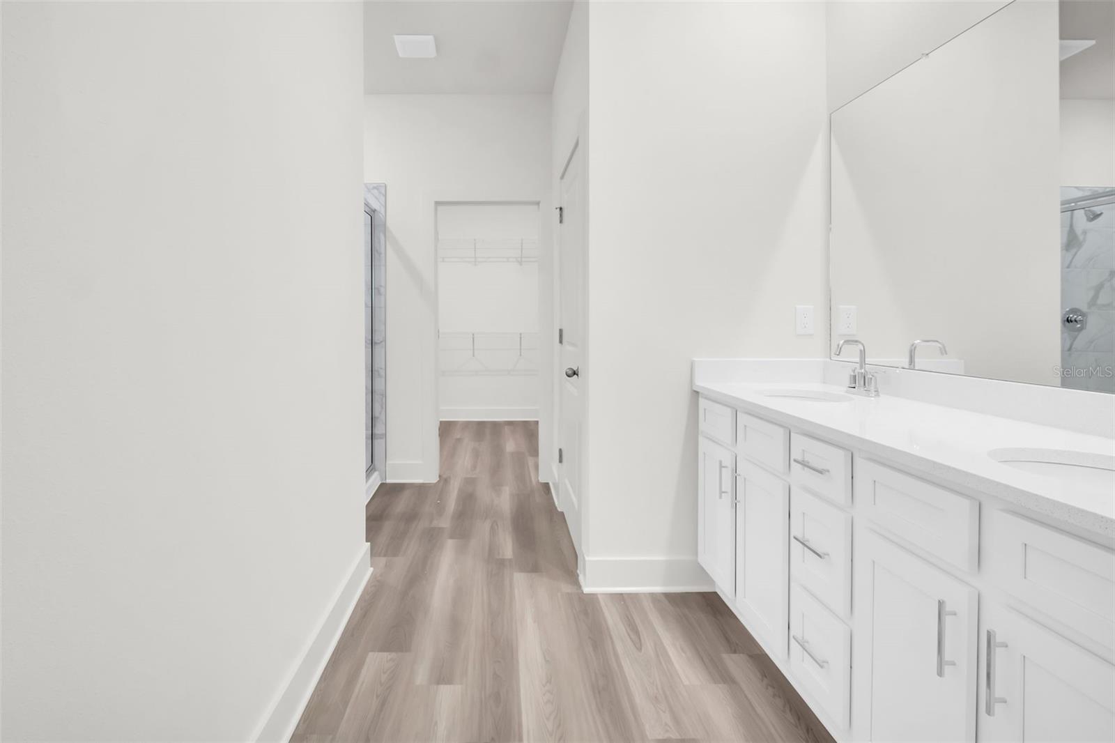Primary Bathroom - 13718 HOMERIDGE CT, HUDSON