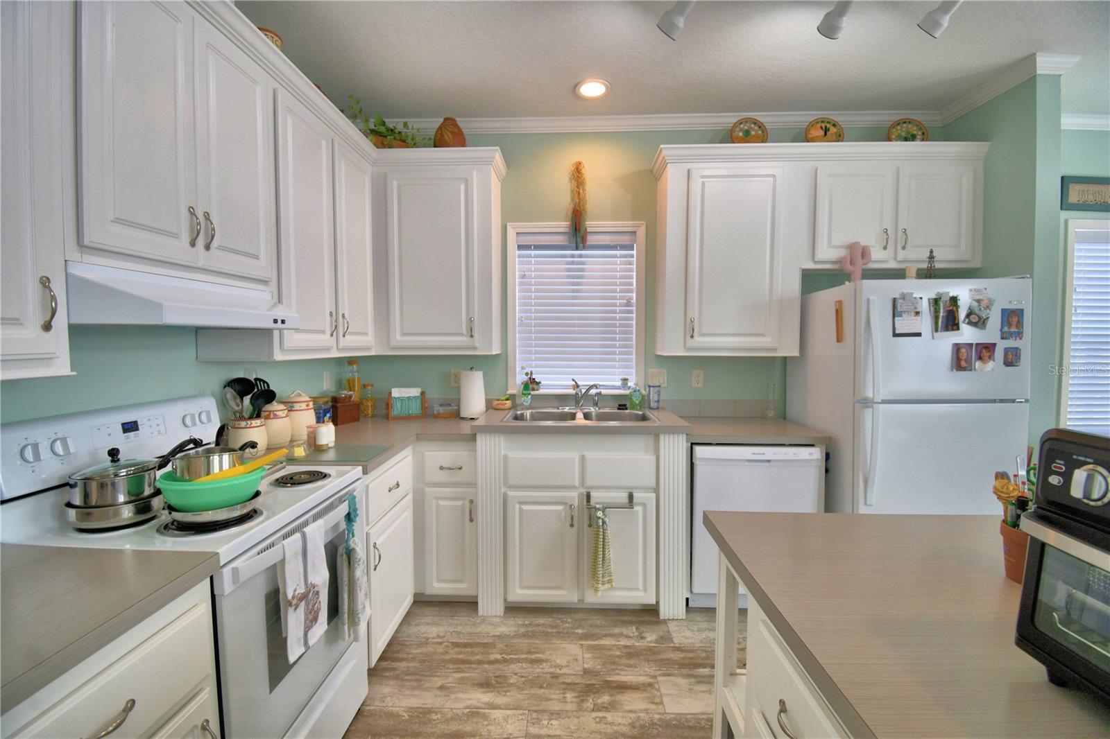 Manufactured Home at 4925 CYPRESS GARDENS RD #100, WINTER HAVEN, photo 31 of 56