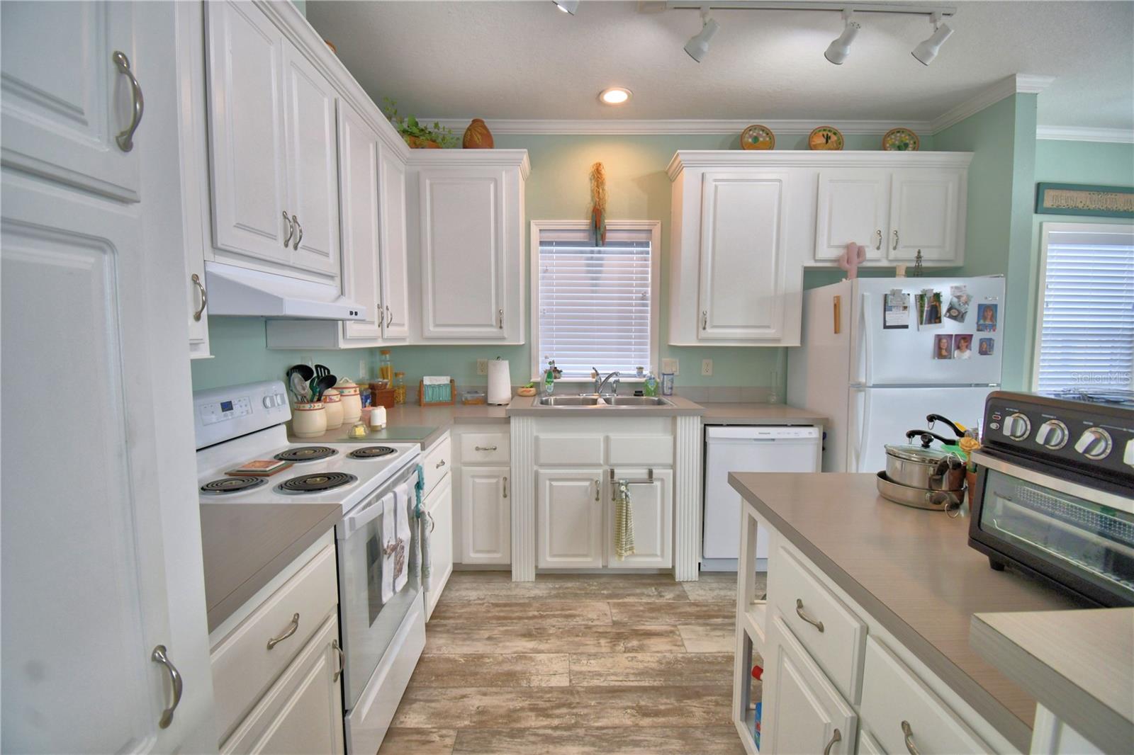 Manufactured Home at 4925 CYPRESS GARDENS RD #100, WINTER HAVEN, photo 33 of 56