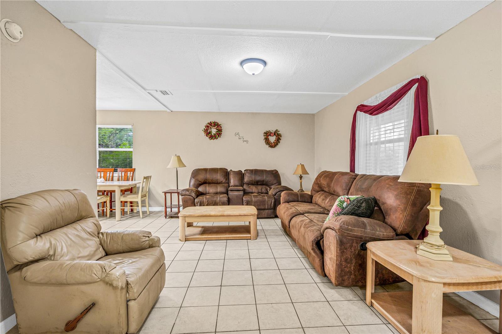 Single Family Residence at 240 NEWCOMB ST, NEW SMYRNA BEACH, photo 6 of 32