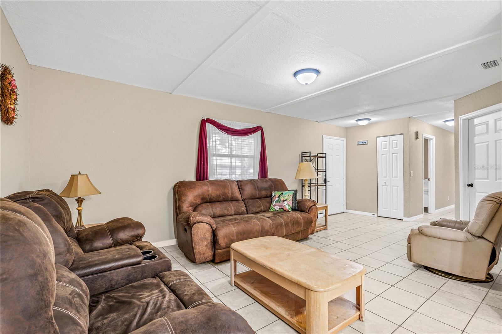Single Family Residence at 240 NEWCOMB ST, NEW SMYRNA BEACH, photo 8 of 32