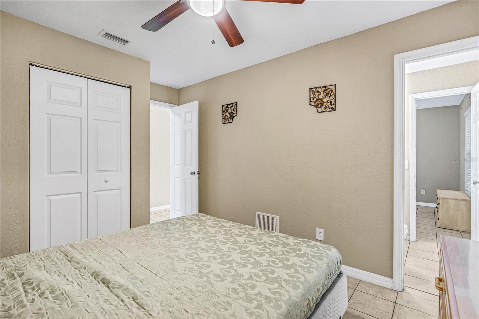 Single Family Residence at 240 NEWCOMB ST, NEW SMYRNA BEACH, photo 17 of 32