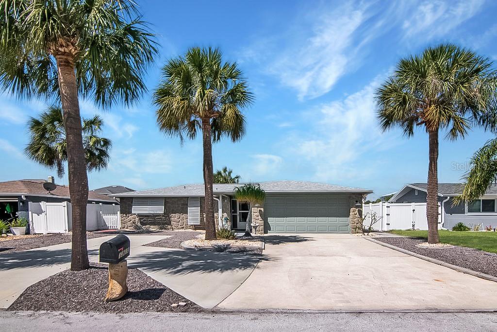 13615 STACEY DR