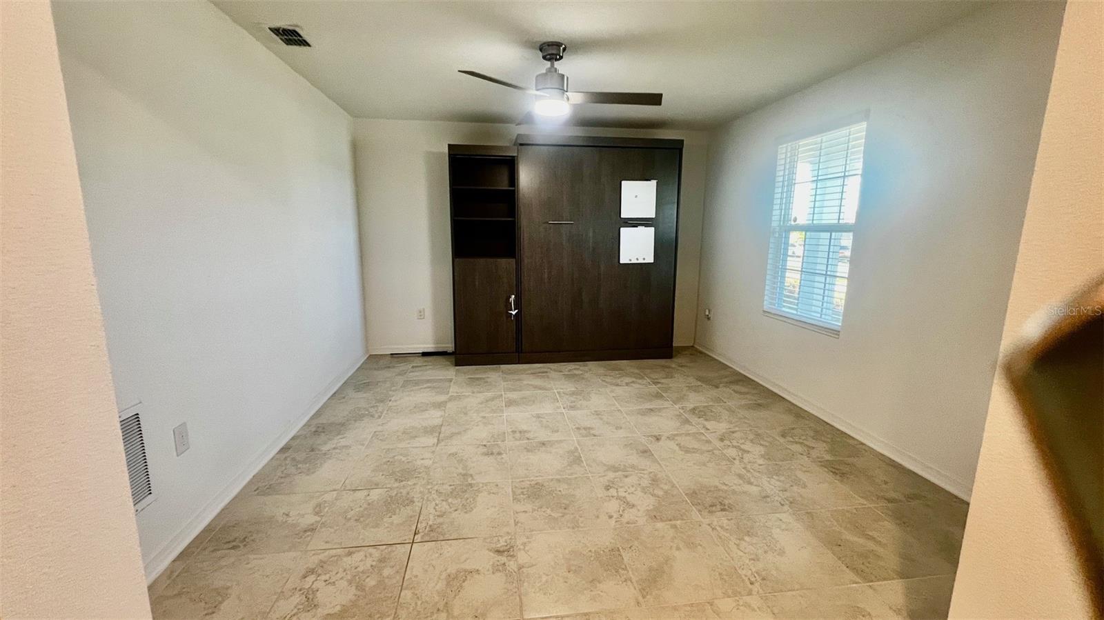 Flex space without furniture - 4382 FINCH LN, KISSIMMEE