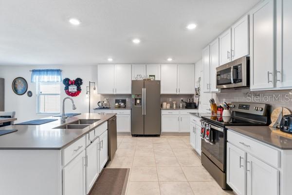 Kitchen - 4382 FINCH LN, KISSIMMEE