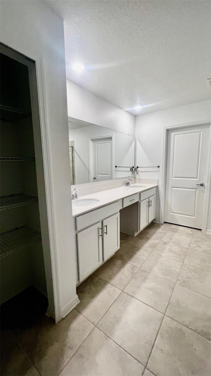 Owner suite bathroom - 4382 FINCH LN, KISSIMMEE