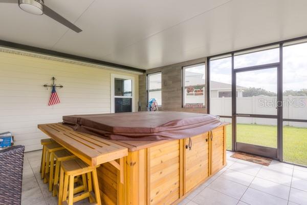 Hot-tub in lanai - 4382 FINCH LN, KISSIMMEE