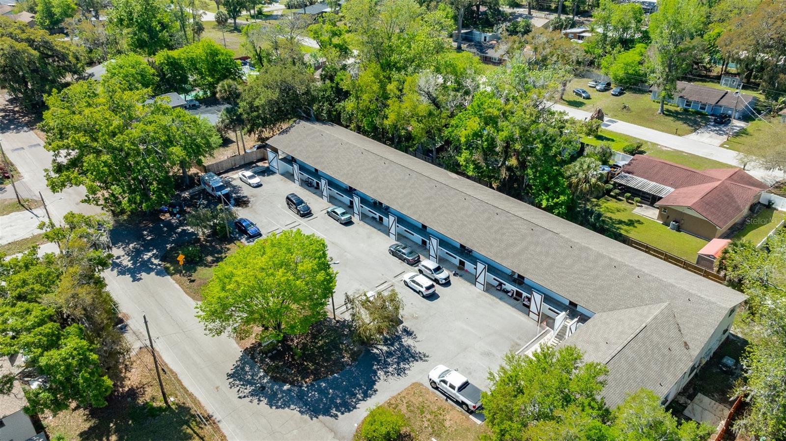 1216 KENNEDY RD