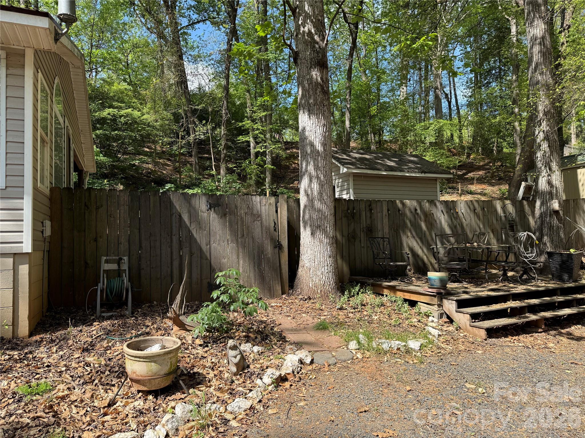 Single Family Residence at 113/115 Indian Harbor Circle, Mount Gilead, photo 5 of 37