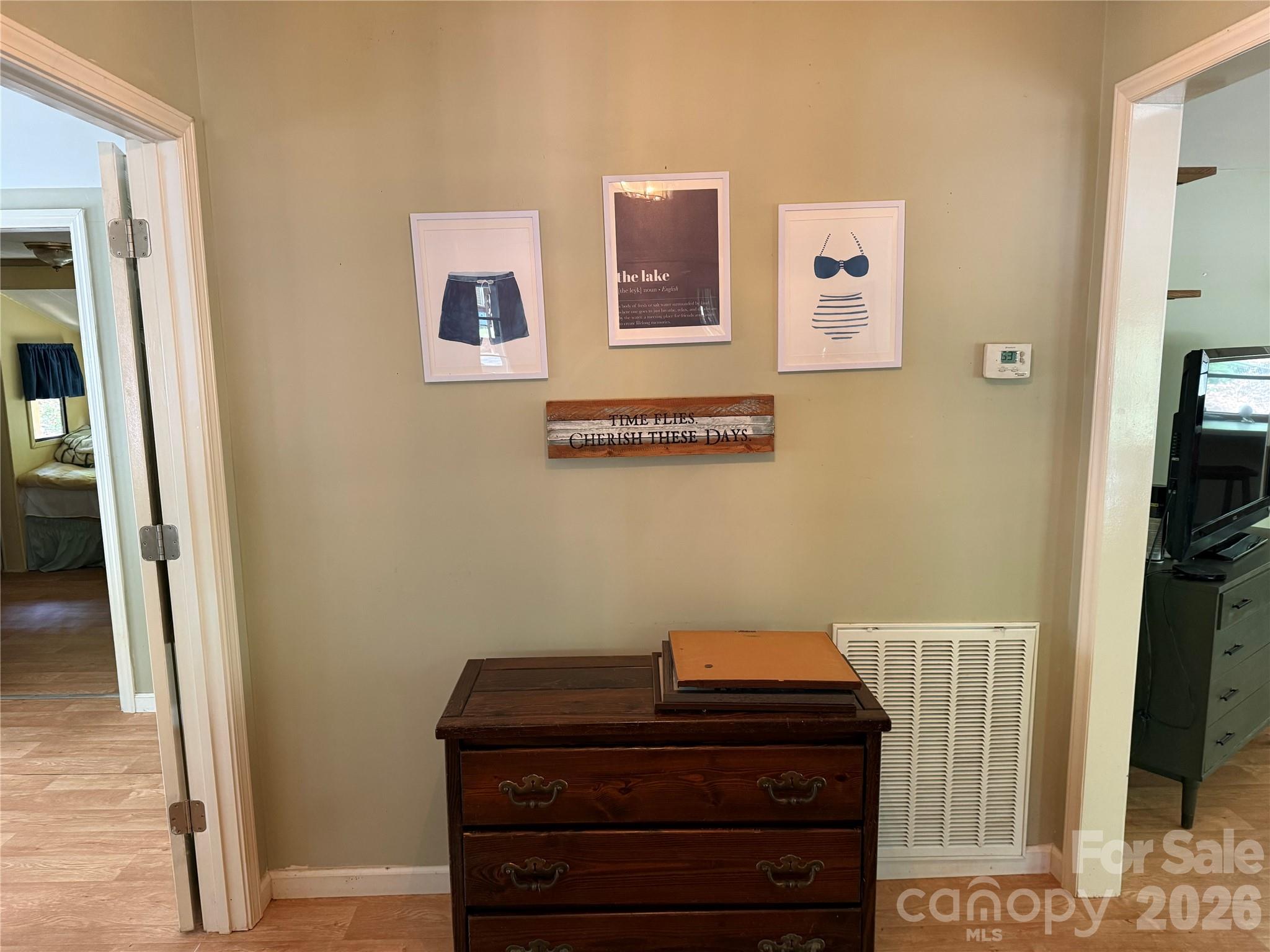 Single Family Residence at 113/115 Indian Harbor Circle, Mount Gilead, photo 9 of 37