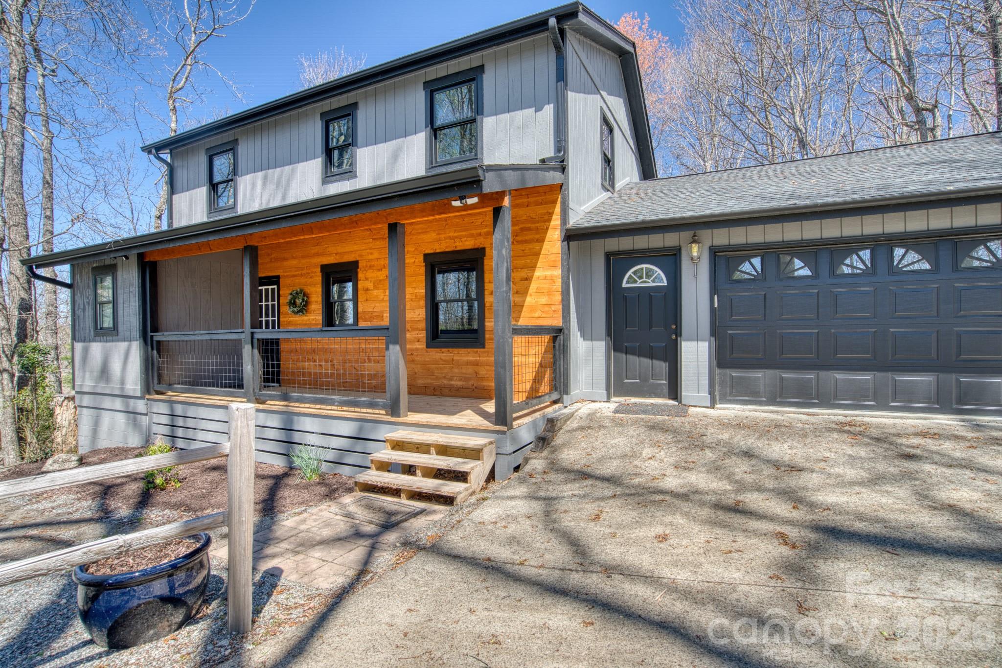 Single Family Residence at 46 Wahuhu Court, Brevard, photo 2 of 43
