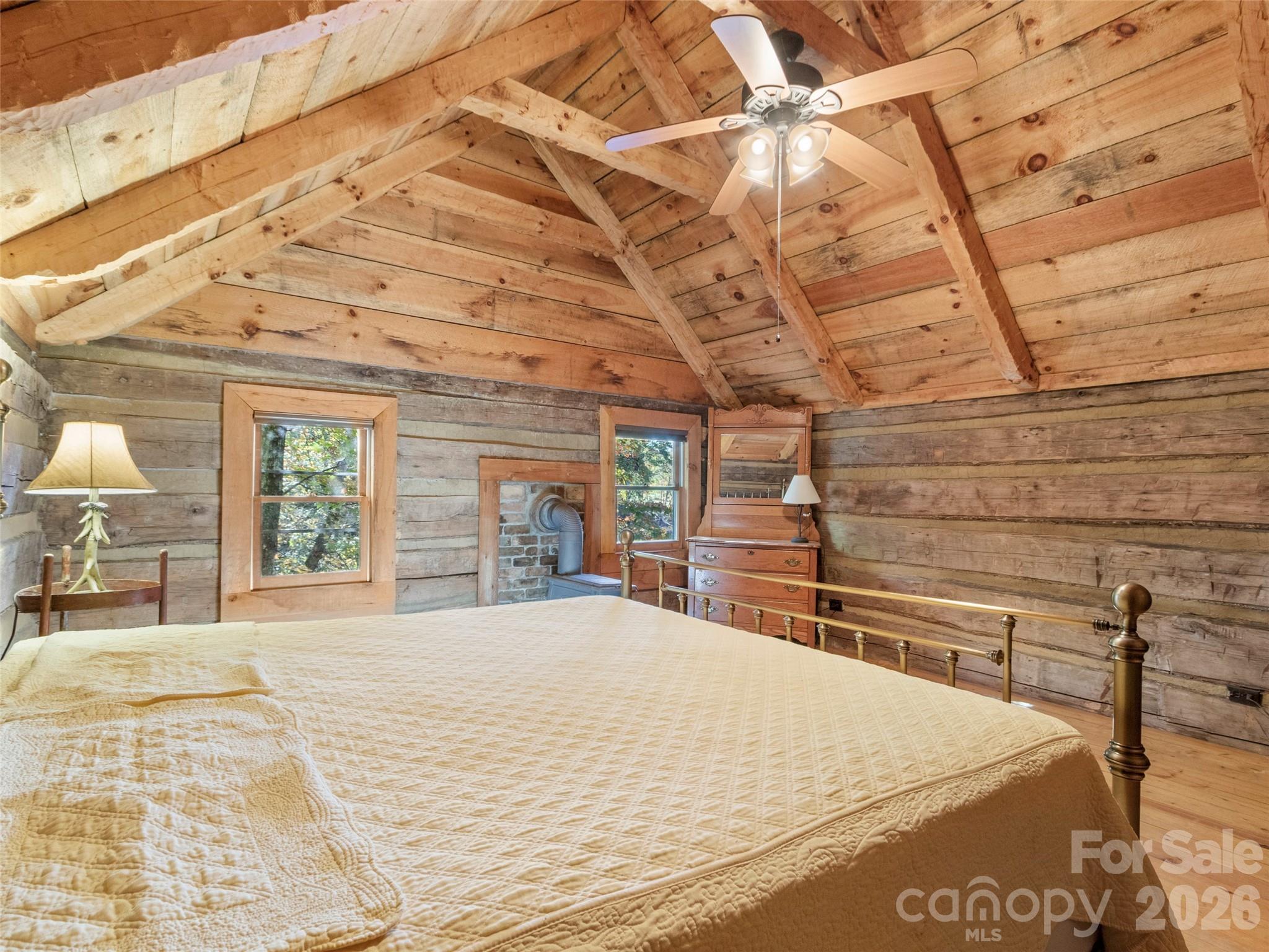 Primary bedroom - 996 HALLS CHAPEL Road, Burnsville