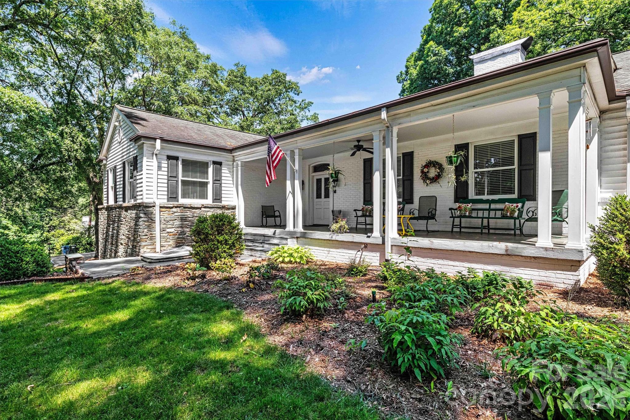 Front Porch/Focused View - 842 North Center Street, Hickory