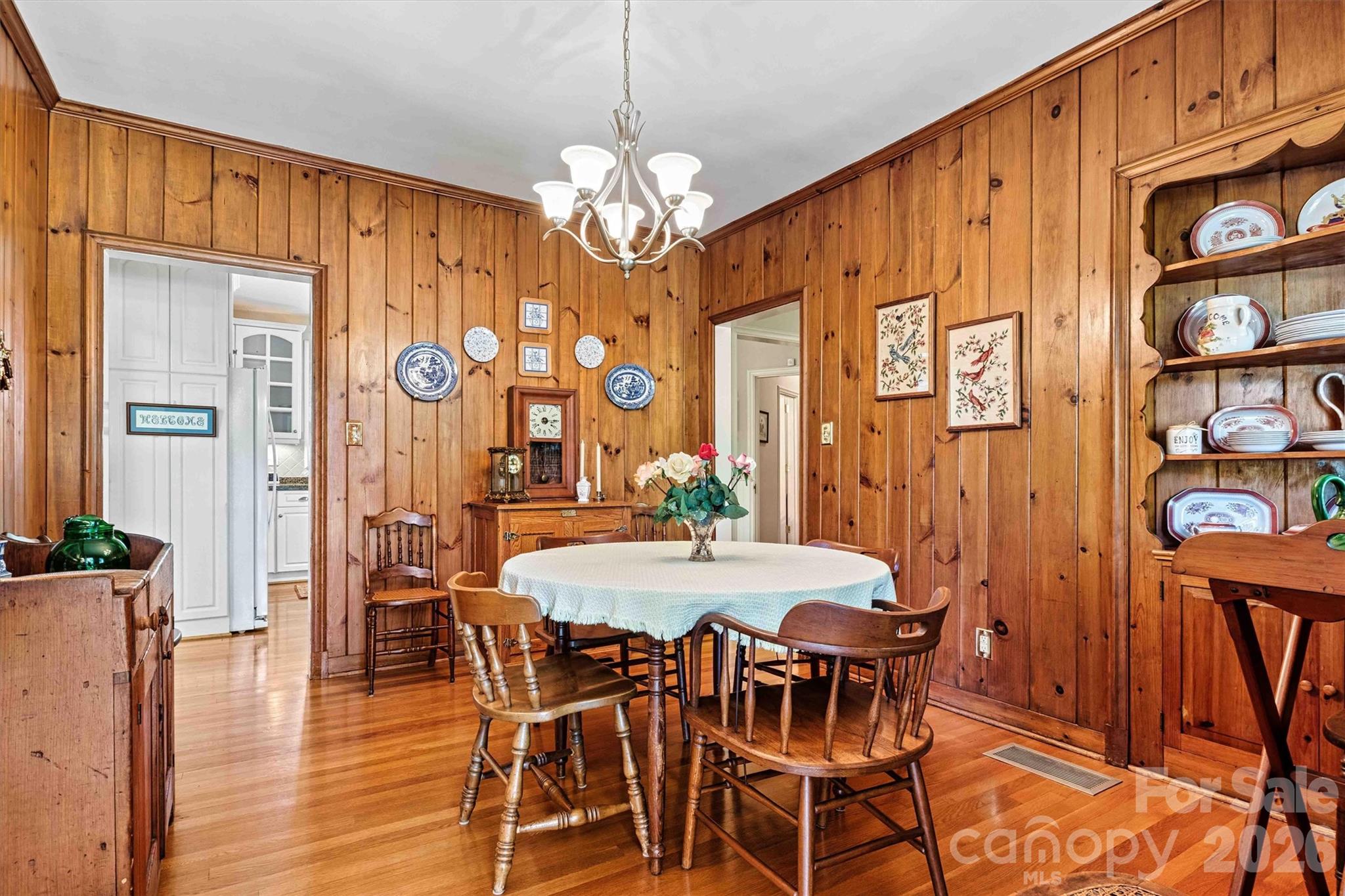 Casual Dining/Kitchen Entry View - 842 North Center Street, Hickory