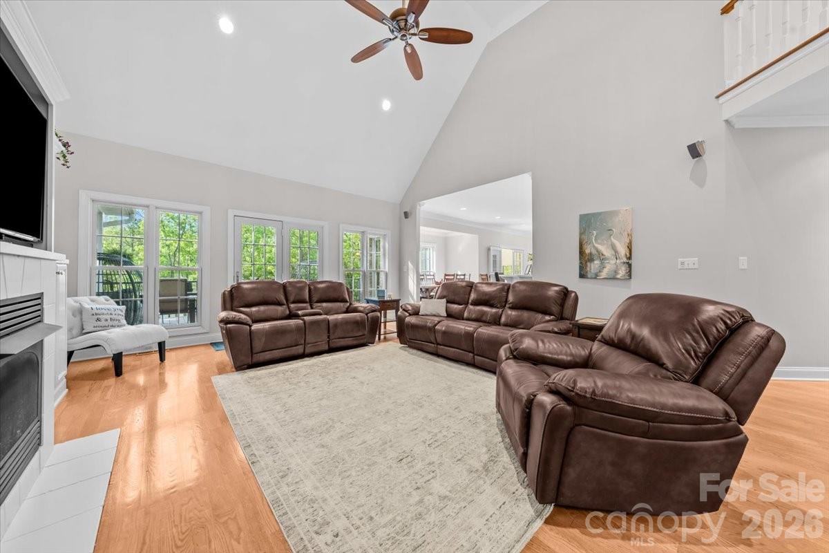 Single Family Residence at 135 Harbor Drive W, Lexington, photo 15 of 48