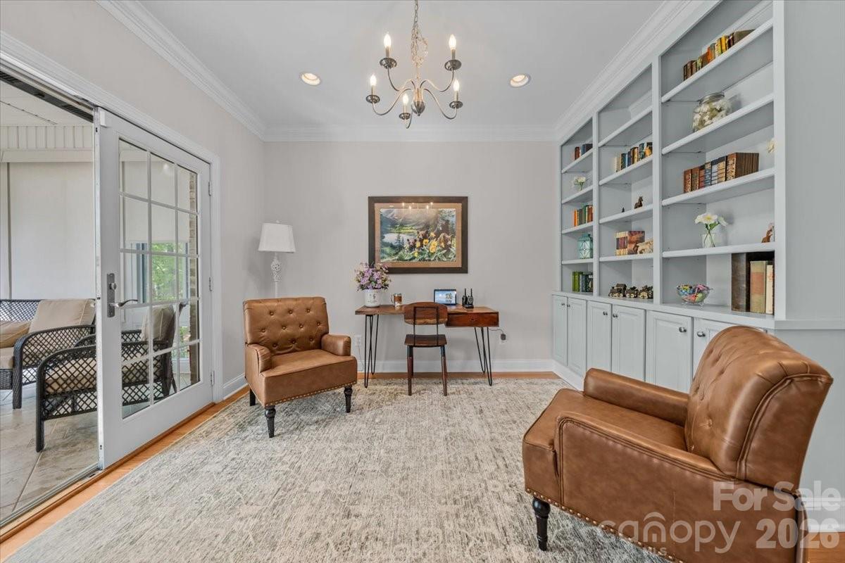 Single Family Residence at 135 Harbor Drive W, Lexington, photo 17 of 48