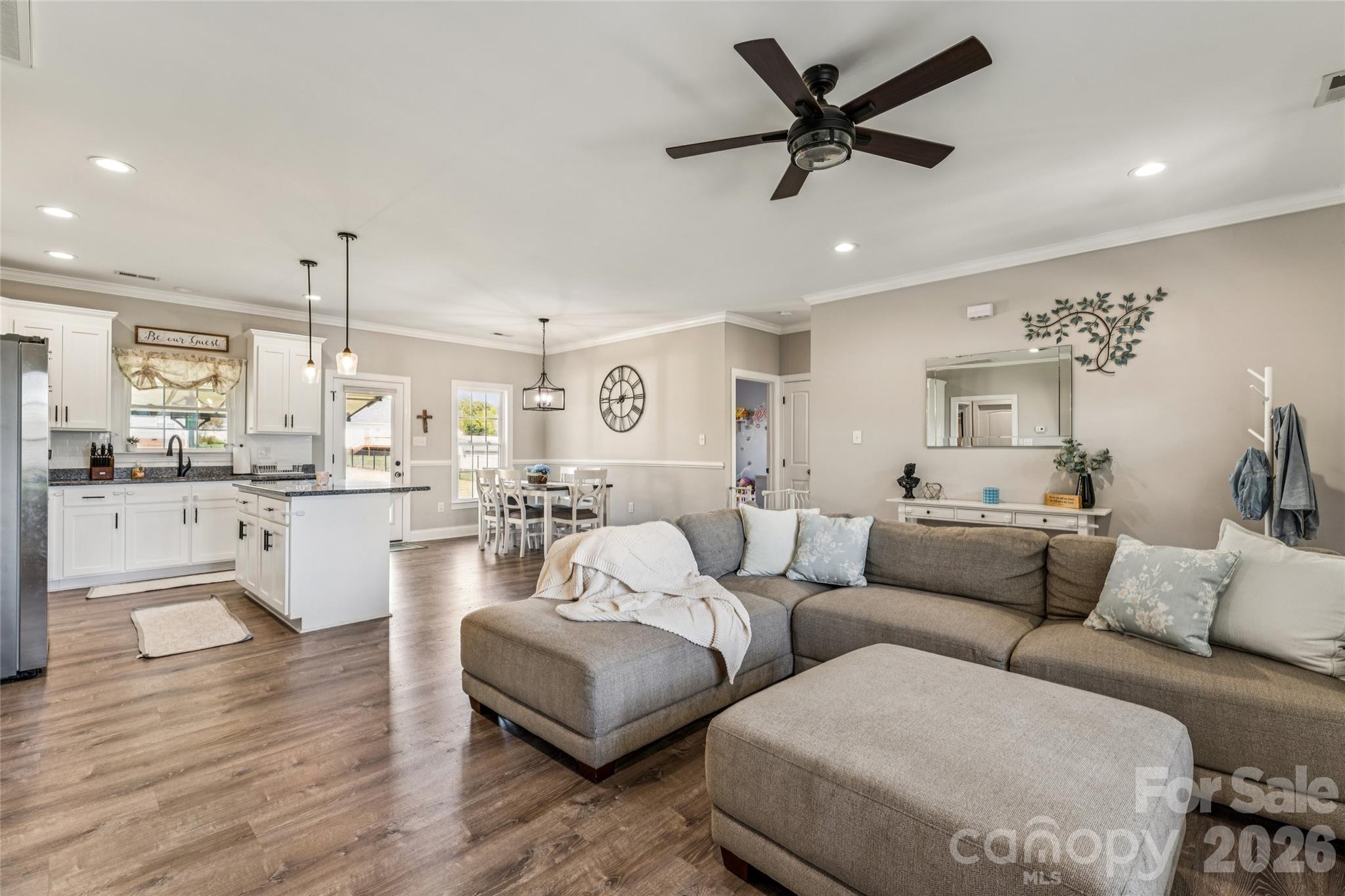 Single Family Residence at 105 E Dundee Court, Statesville, photo 10 of 35