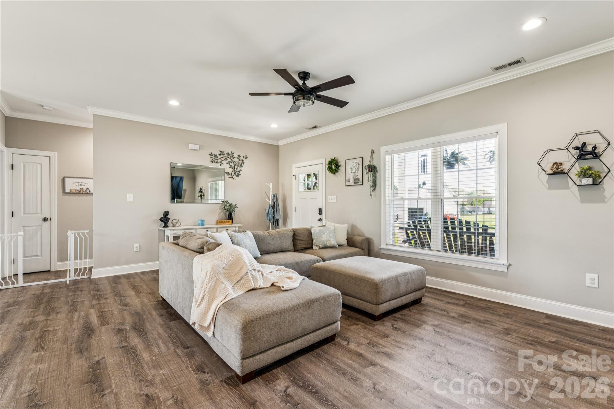 Single Family Residence at 105 E Dundee Court, Statesville, photo 11 of 35