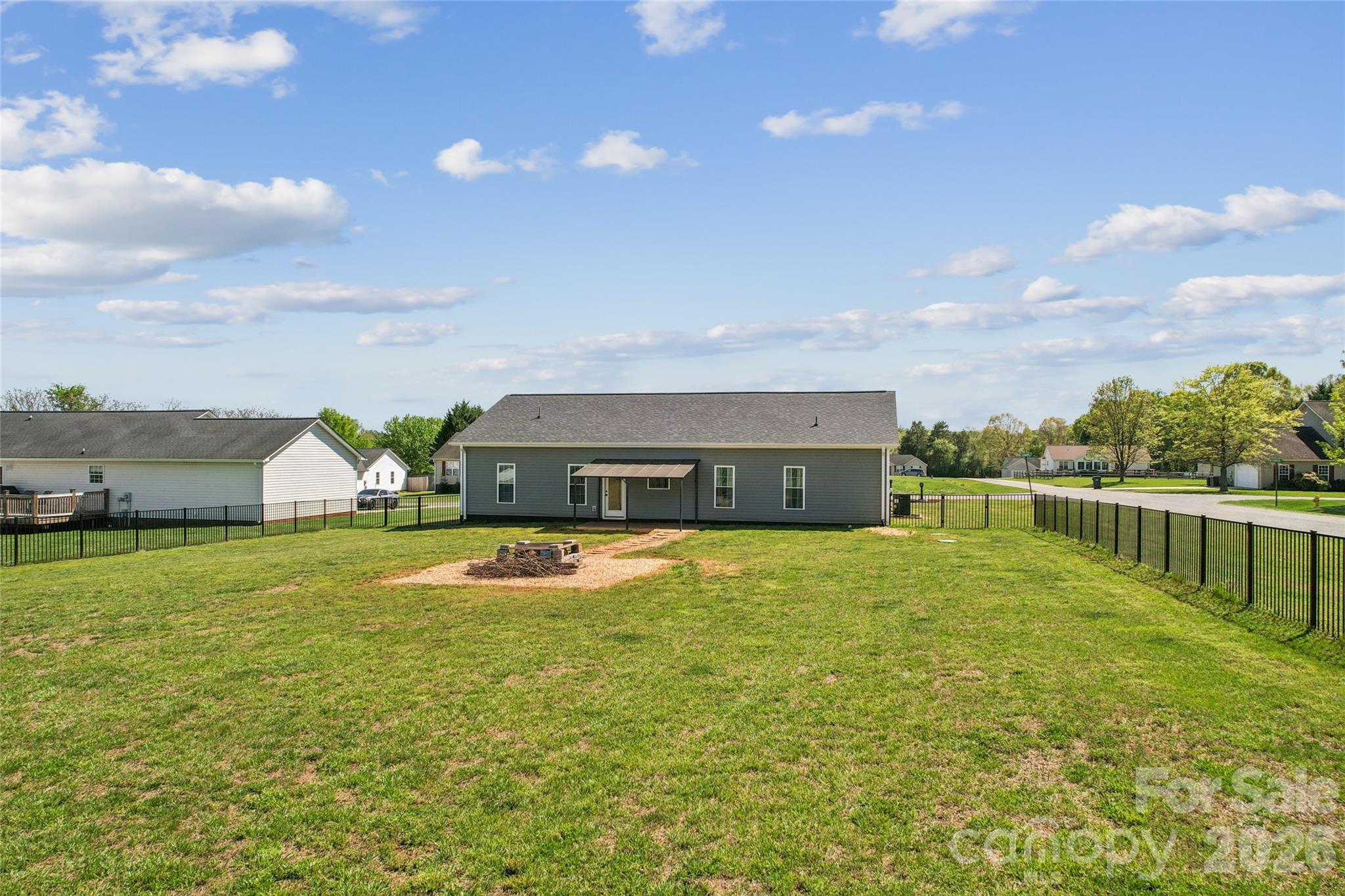 Single Family Residence at 105 E Dundee Court, Statesville, photo 32 of 35