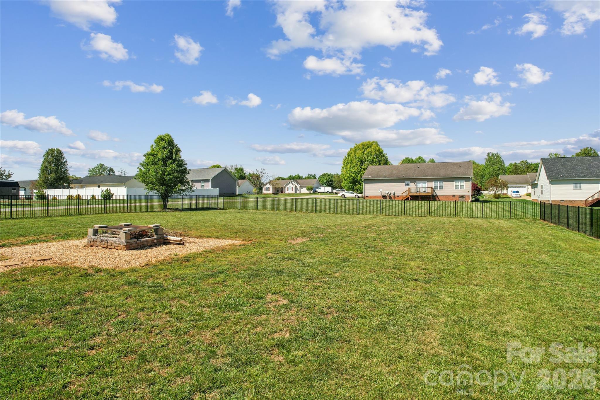 Single Family Residence at 105 E Dundee Court, Statesville, photo 33 of 35