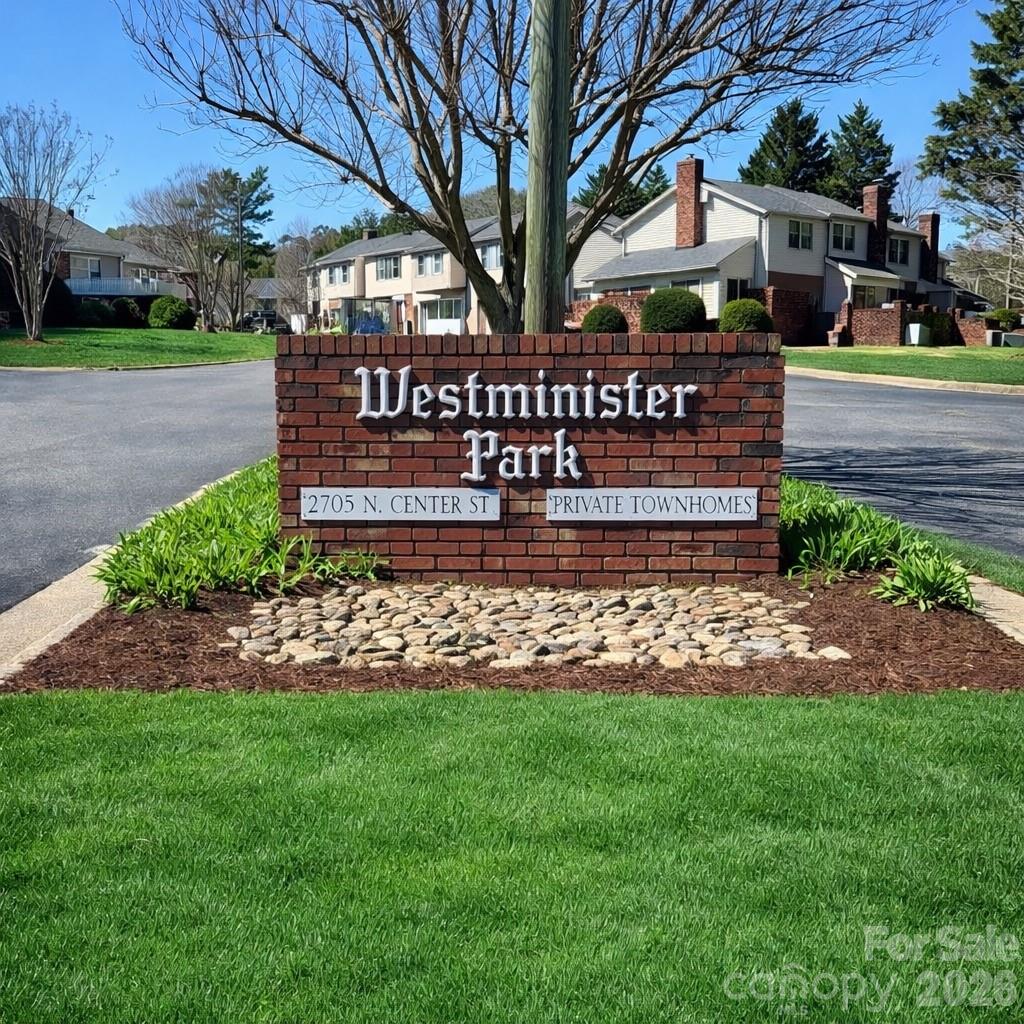 Entry into Westminster Park - 2705 N Center Street, Hickory