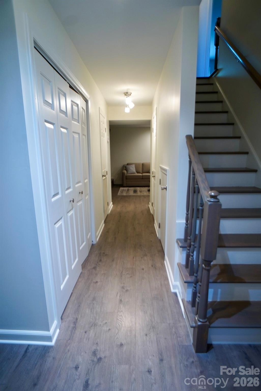Entry - 2705 N Center Street, Hickory