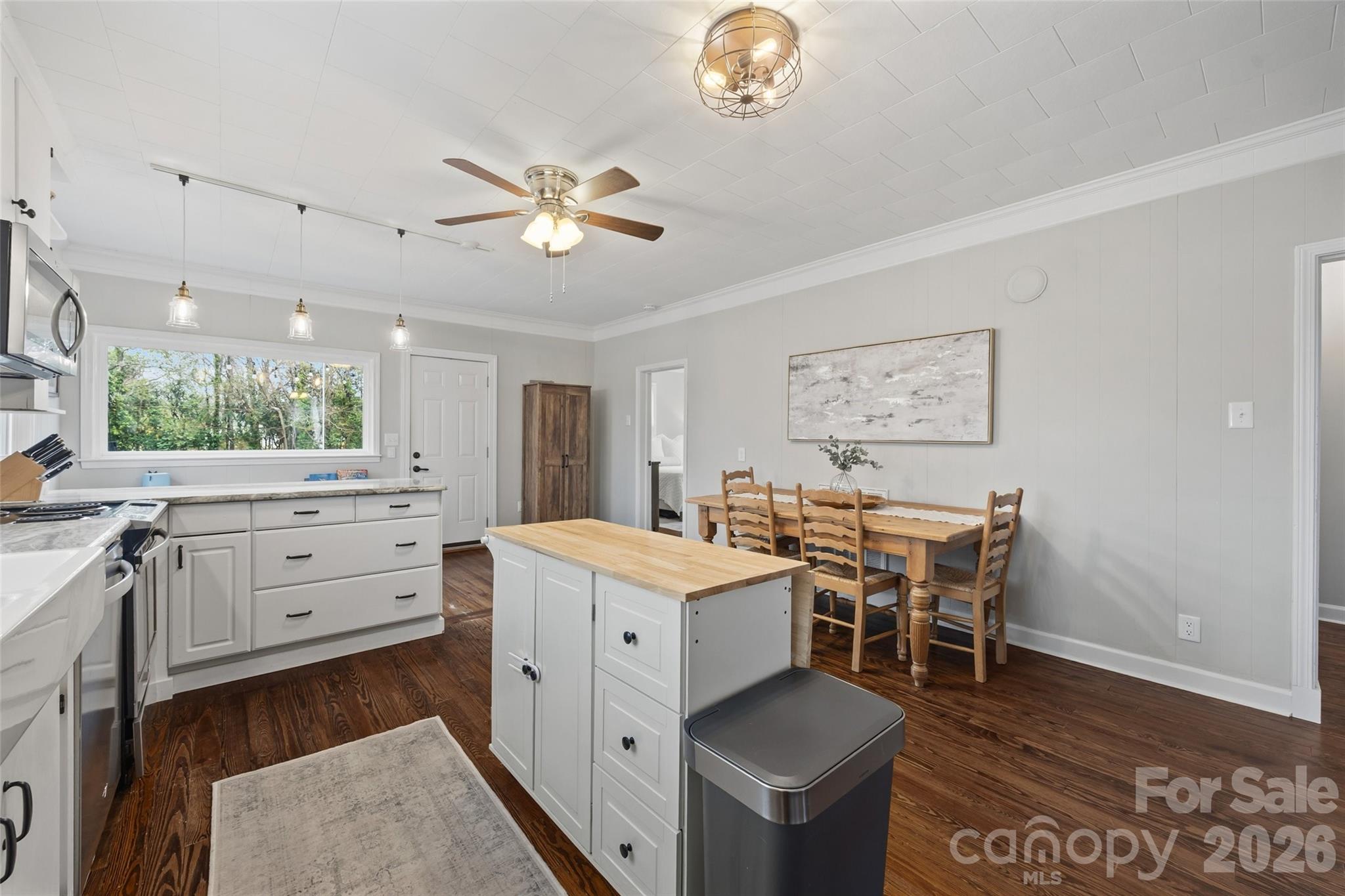 Single Family Residence at 411 Williamson Street, Fort Mill, photo 16 of 40