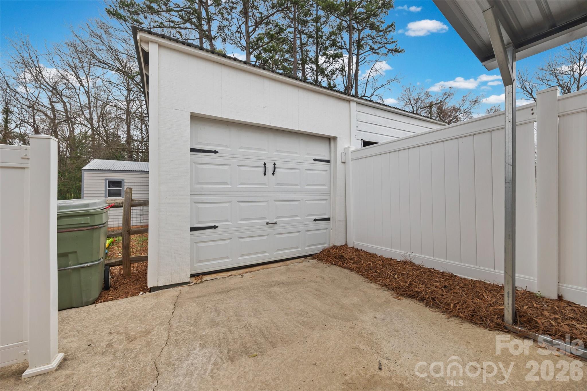 Single Family Residence at 411 Williamson Street, Fort Mill, photo 33 of 40