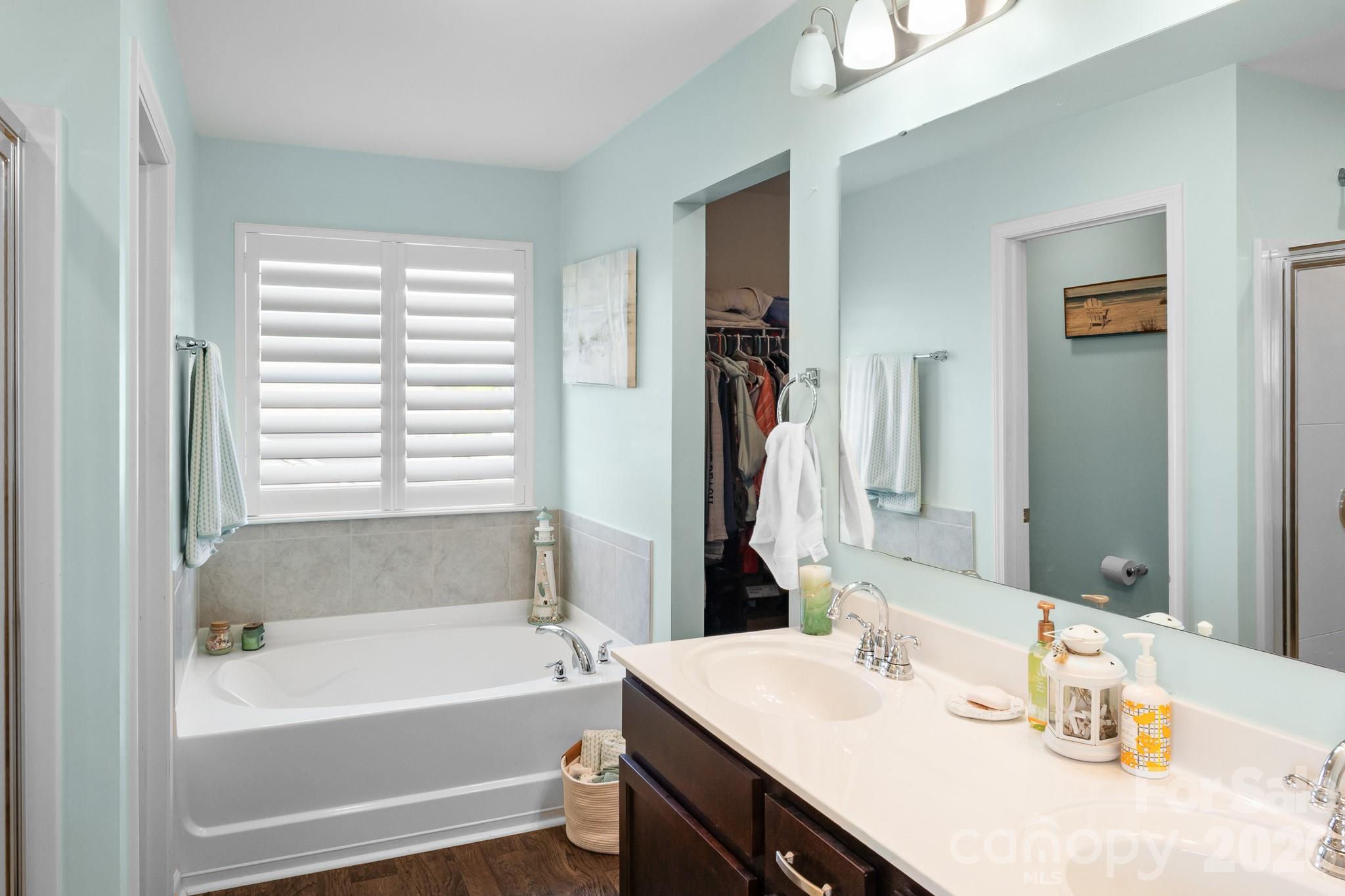Single Family Residence at 108 Galley Lane, Statesville, photo 5 of 40