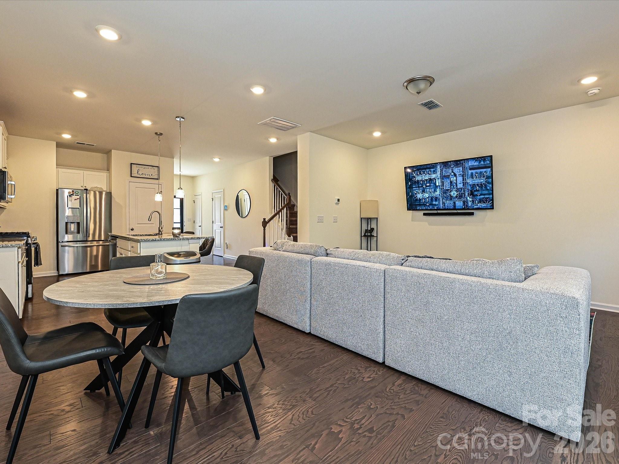 Townhouse at 348 abington Street, Matthews, photo 6 of 11