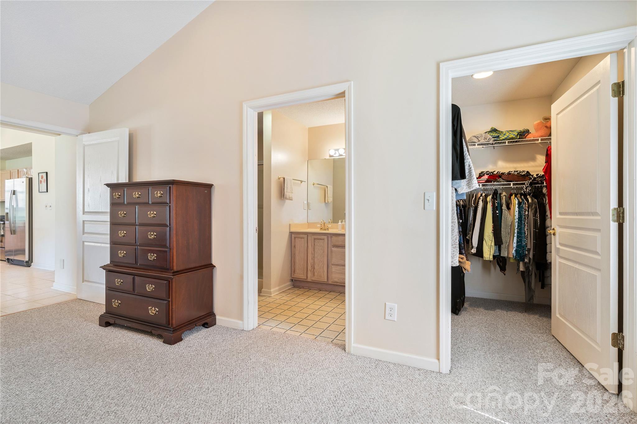Bath and walk in closet - 47 Barn Owl Way, Hendersonville