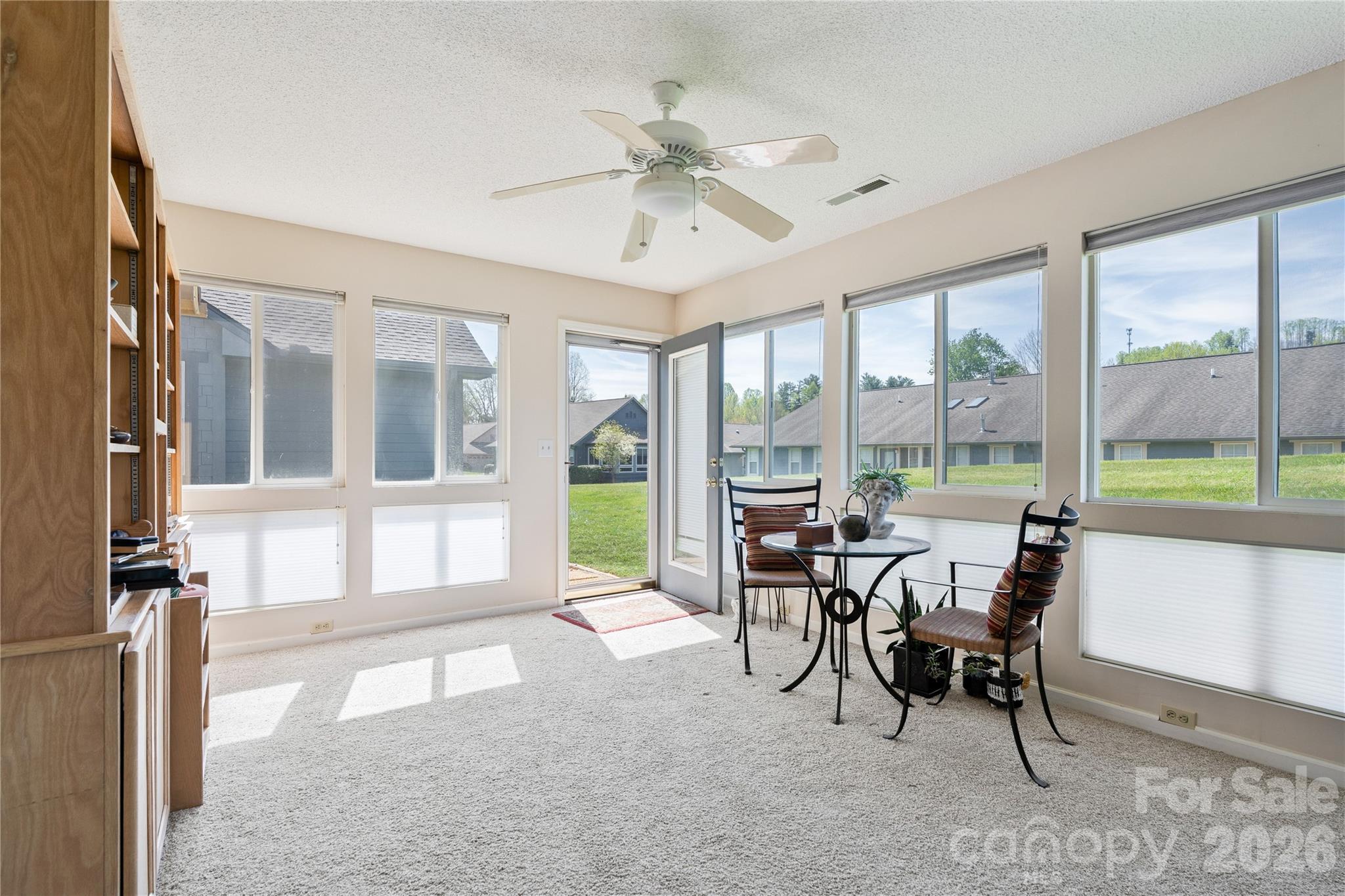sunroom - 47 Barn Owl Way, Hendersonville