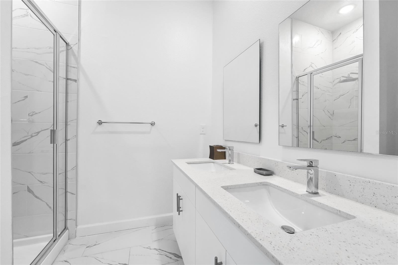 Townhouse at 485 FAMAGUSTA DR, DAVENPORT, photo 20 of 47